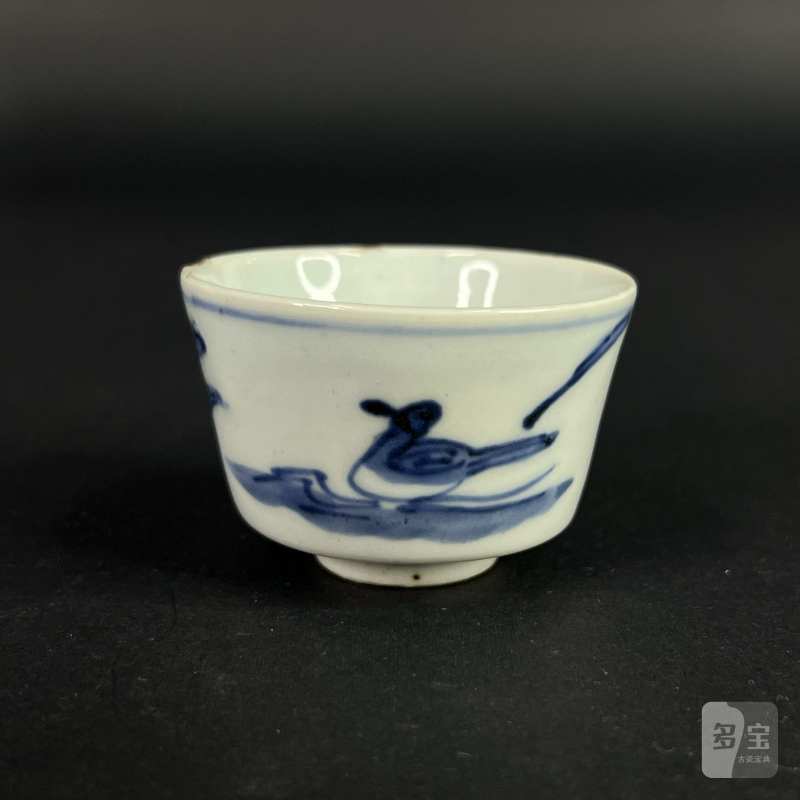 明 青花花鸟纹杯